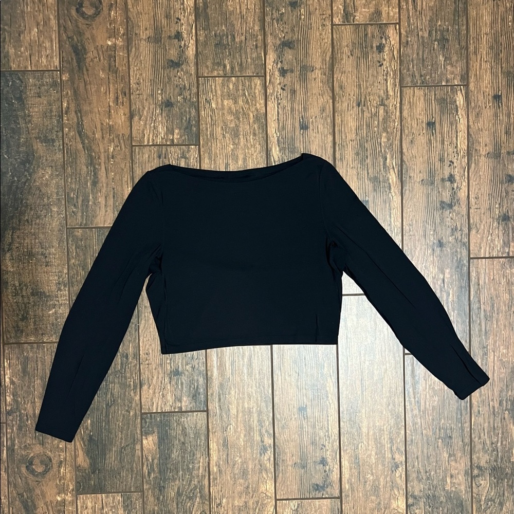 Lululemon black long sleeve top